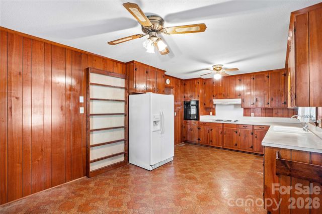 1059 Shearers Road, Mooresville, NC 28115