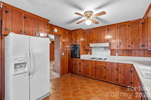 1059 Shearers Road, Mooresville, NC 28115