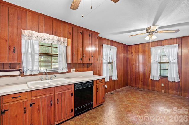1059 Shearers Road, Mooresville, NC 28115