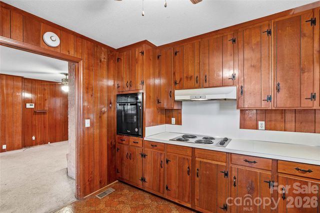 1059 Shearers Road, Mooresville, NC 28115