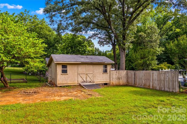 1059 Shearers Road, Mooresville, NC 28115