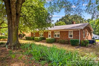 1059 Shearers Road, Mooresville, NC 28115