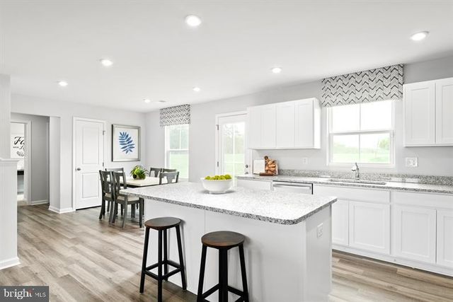 1102 SHUMI CT #0023, Capitol Heights, MD 20743