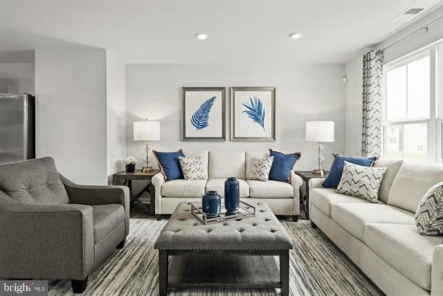 1102 SHUMI CT #0023, Capitol Heights, MD 20743