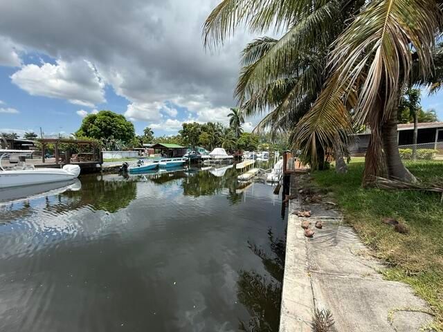 4461 SW 34TH Drive, Dania Beach, FL 33312