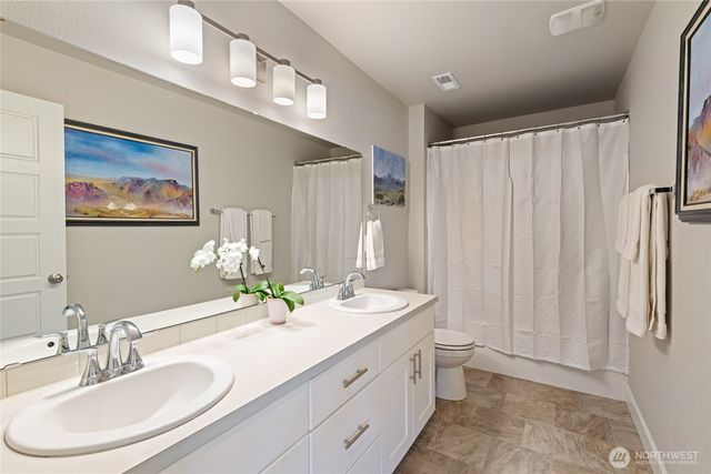 21812 SE 270th Street, Maple Valley, WA 98038