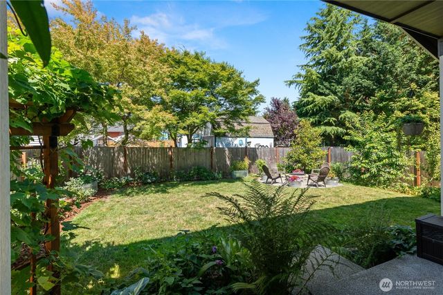 21812 SE 270th Street, Maple Valley, WA 98038