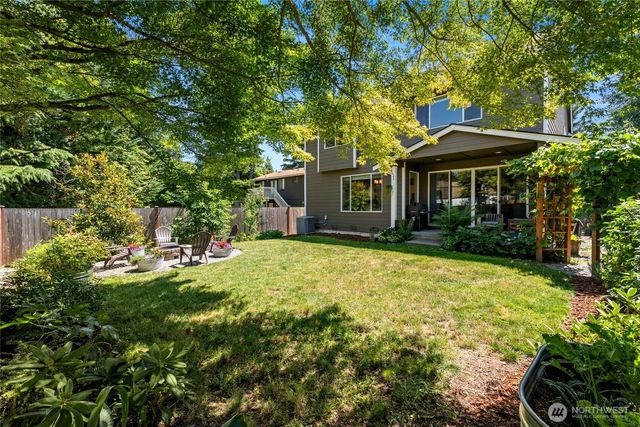 21812 SE 270th Street, Maple Valley, WA 98038
