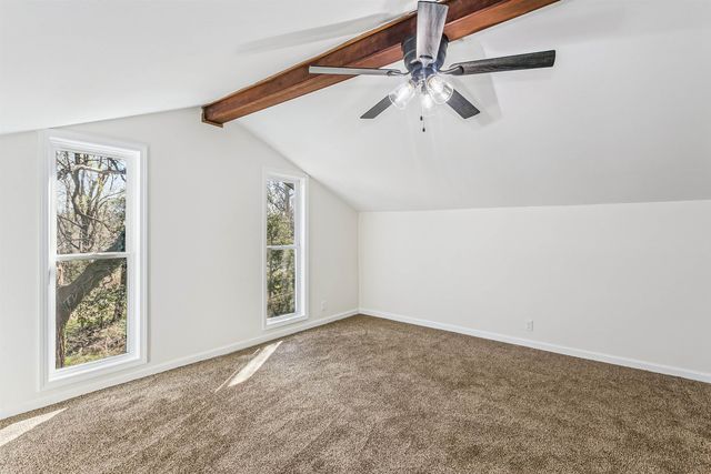 956 N Broadway Rd, Belle Plaine, KS 67013