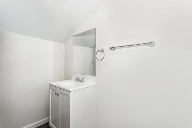 956 N Broadway Rd, Belle Plaine, KS 67013