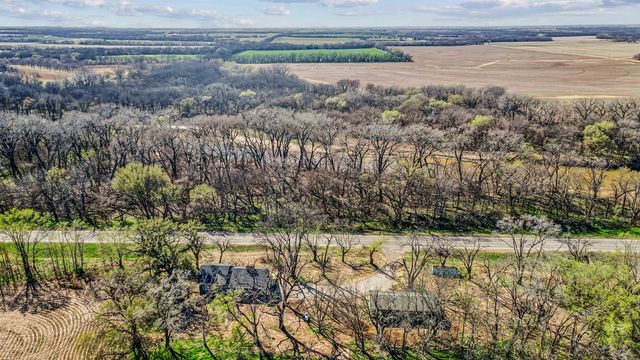 956 N Broadway Rd, Belle Plaine, KS 67013