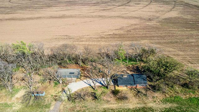 956 N Broadway Rd, Belle Plaine, KS 67013