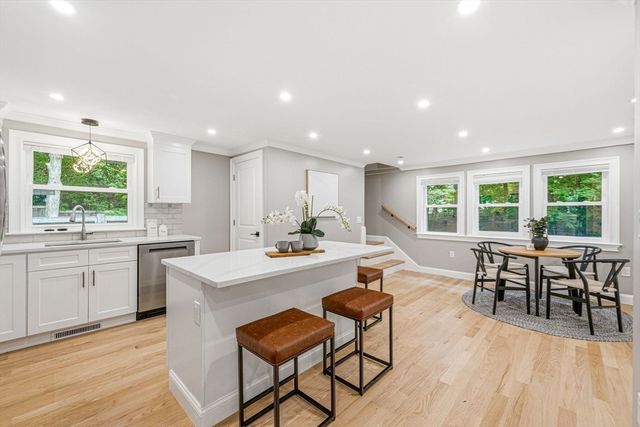 63 Russell Rd, Wellesley, MA 02482