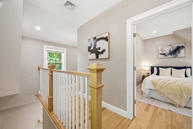63 Russell Rd, Wellesley, MA 02482