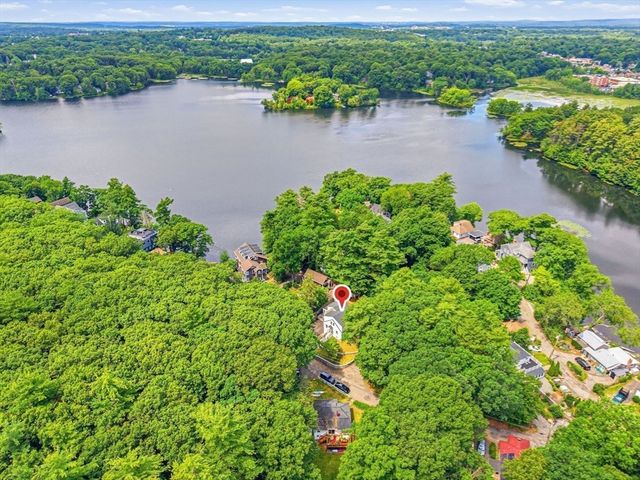 63 Russell Rd, Wellesley, MA 02482