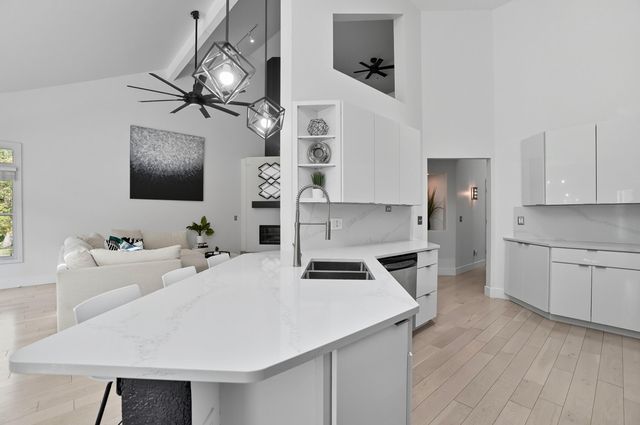 872 Cherry Street, Perrysburg, OH 43551