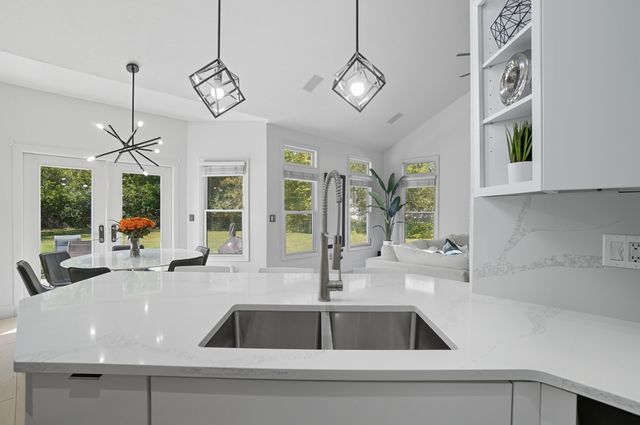 872 Cherry Street, Perrysburg, OH 43551