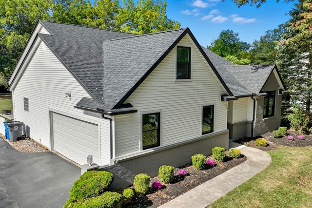 872 Cherry Street, Perrysburg, OH 43551