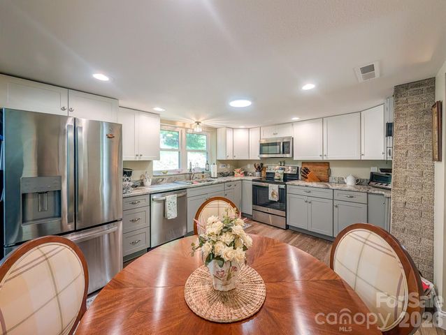 314 Byrd Creek Road, Green Mountain, NC 28740