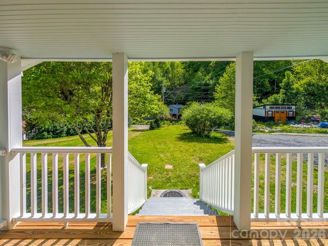314 Byrd Creek Road, Green Mountain, NC 28740