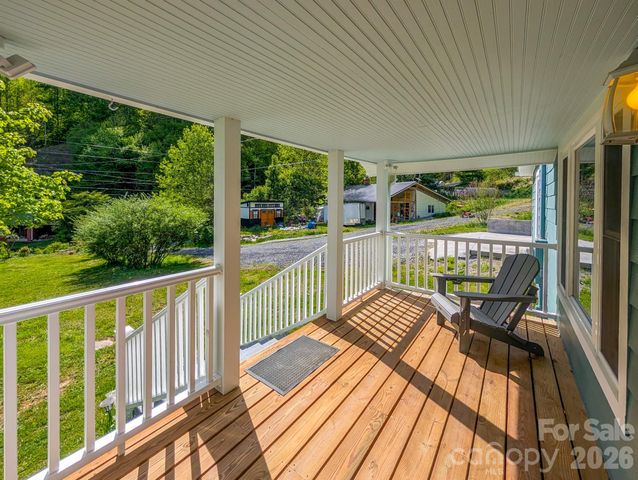 314 Byrd Creek Road, Green Mountain, NC 28740