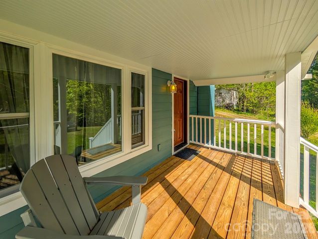 314 Byrd Creek Road, Green Mountain, NC 28740