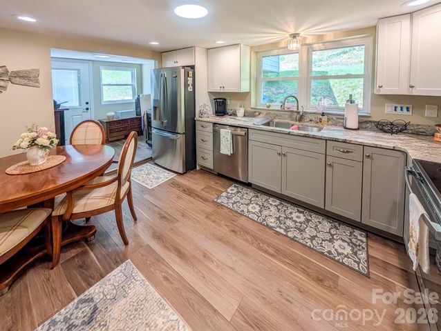 314 Byrd Creek Road, Green Mountain, NC 28740