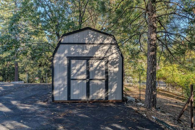 21821 Homestead Road, Pine Grove, CA 95665