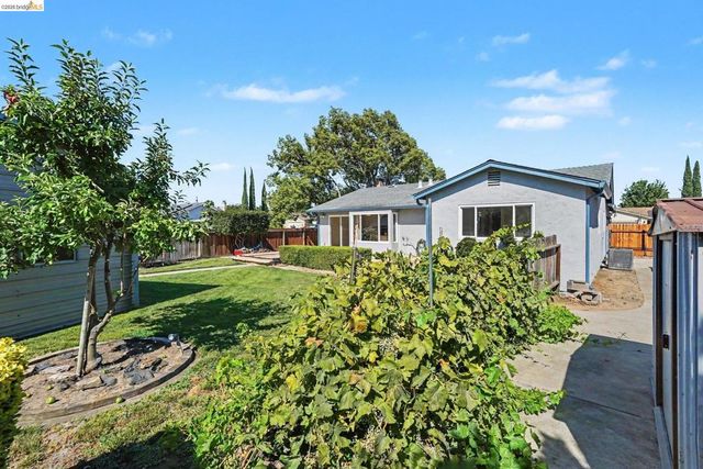 4630 Burgundy Dr, Oakley, CA 94561