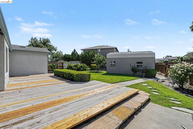 4630 Burgundy Dr, Oakley, CA 94561