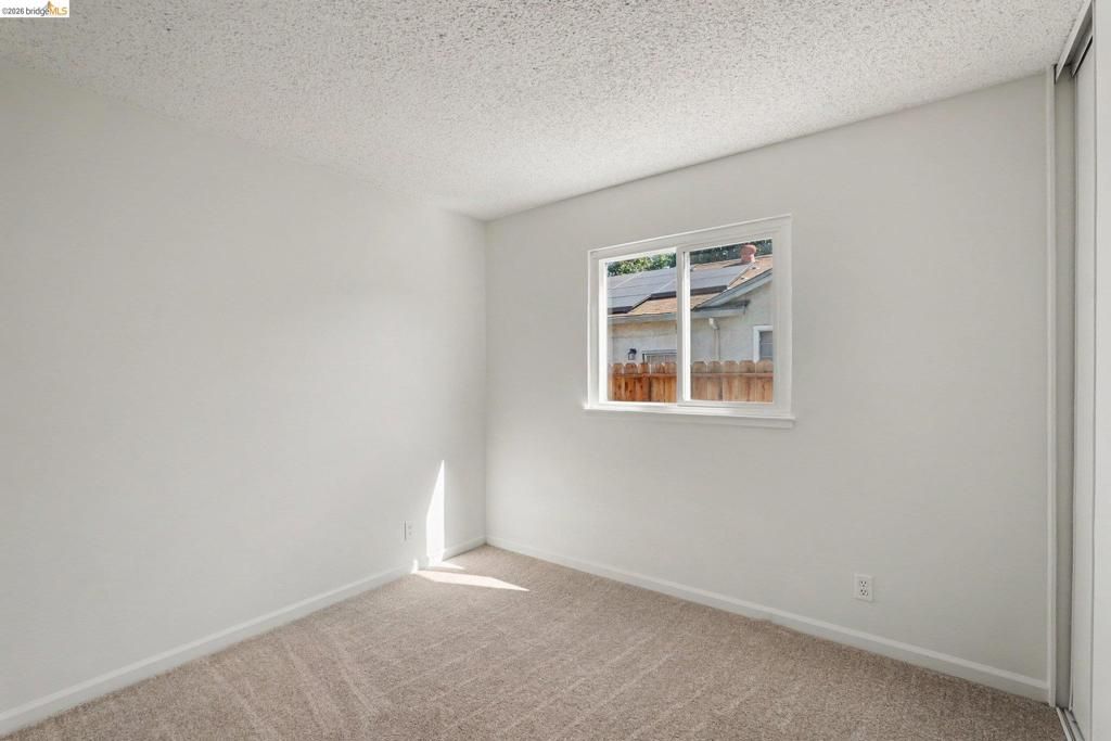 Image 12 of property listing at 4630 Burgundy Dr, Oakley, CA 94561