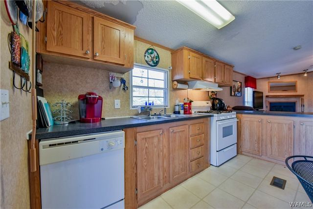 1065 Otter, Akron, AL 35441