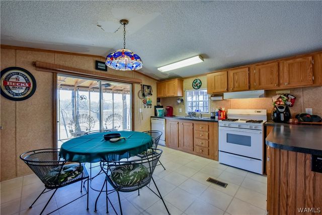 1065 Otter, Akron, AL 35441