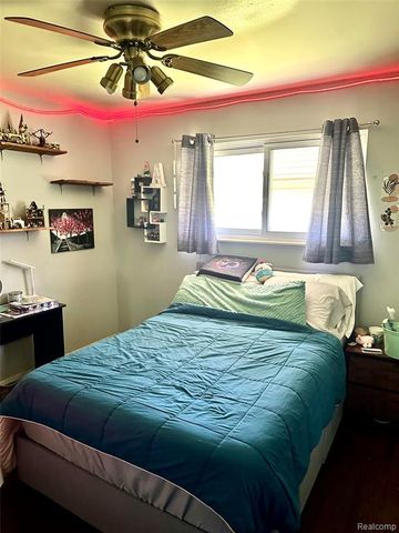26676 Richard Drive, Warren, MI 48089