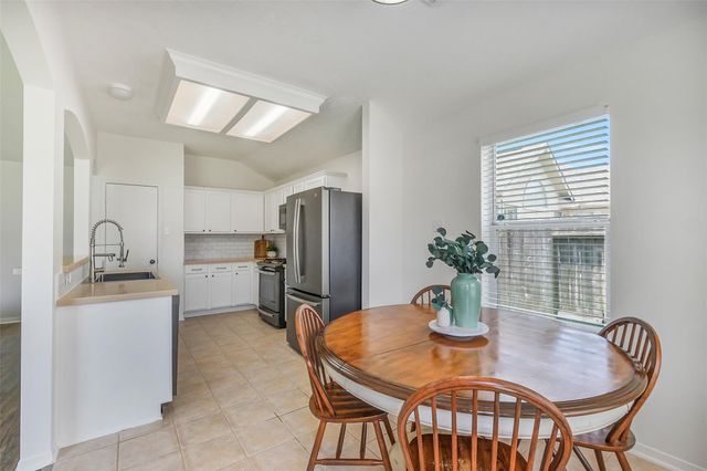 1522 Waterside Village Drive, Richmond, TX 77407