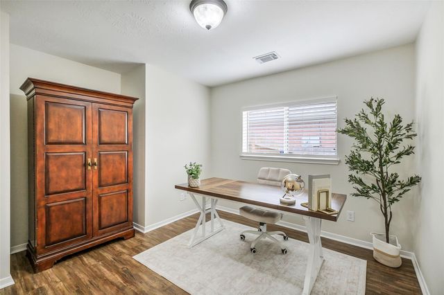 1522 Waterside Village Drive, Richmond, TX 77407