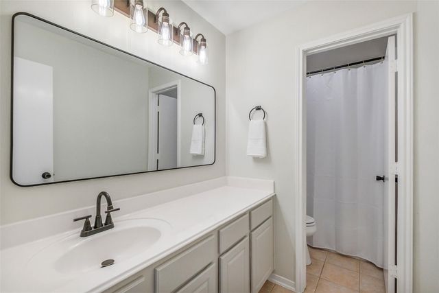 1522 Waterside Village Drive, Richmond, TX 77407