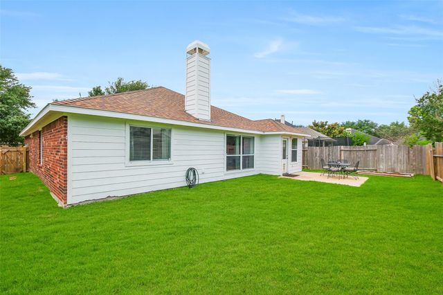 1522 Waterside Village Drive, Richmond, TX 77407