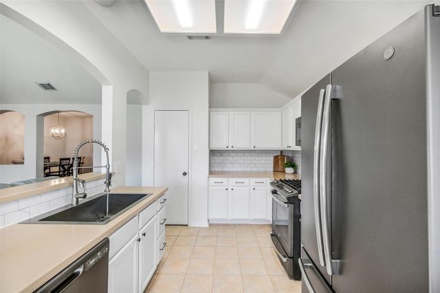 1522 Waterside Village Drive, Richmond, TX 77407