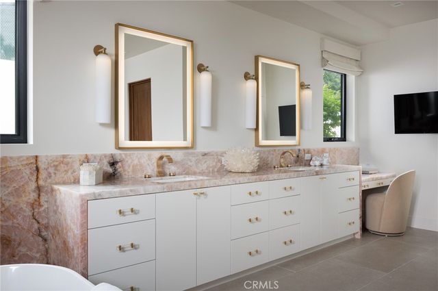 2595 Altamar, Laguna Beach, CA 92651