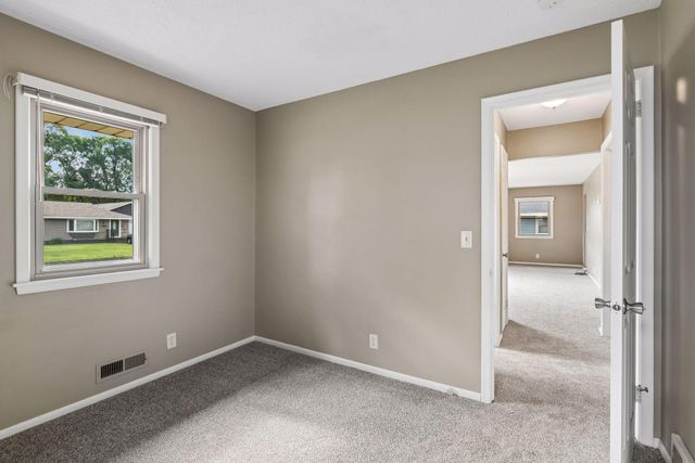 10600 President Drive NE, Blaine, MN 55434