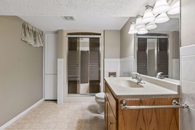 10600 President Drive NE, Blaine, MN 55434