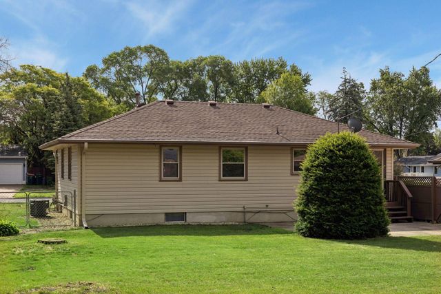 10600 President Drive NE, Blaine, MN 55434