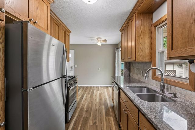 10600 President Drive NE, Blaine, MN 55434