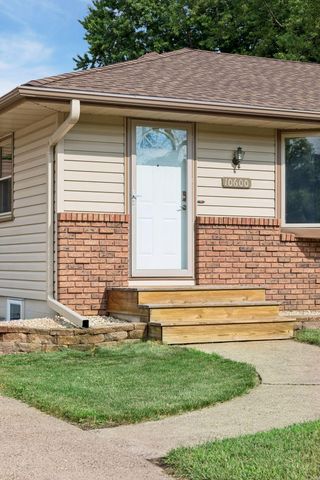 10600 President Drive NE, Blaine, MN 55434