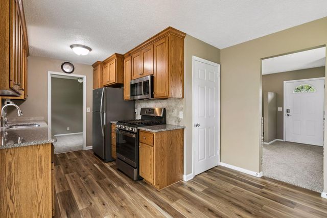 10600 President Drive NE, Blaine, MN 55434