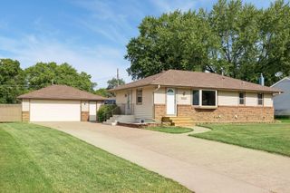 10600 President Drive NE, Blaine, MN 55434