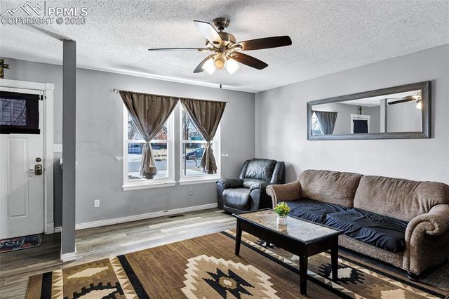 2256 Glenwood Circle, Colorado Springs, CO 80909