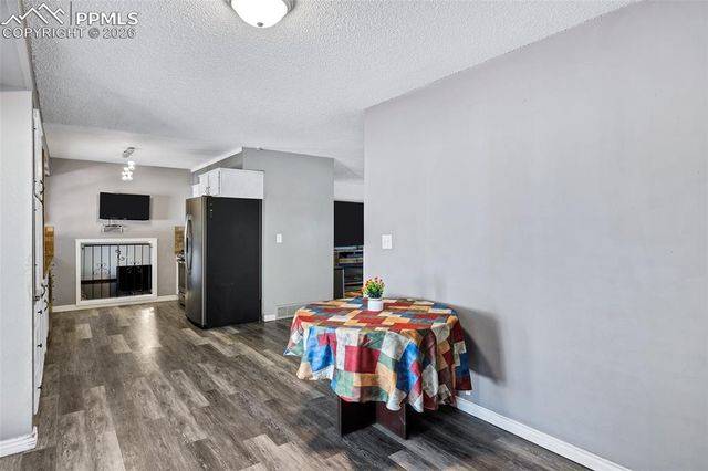 2256 Glenwood Circle, Colorado Springs, CO 80909