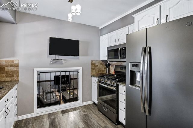 2256 Glenwood Circle, Colorado Springs, CO 80909